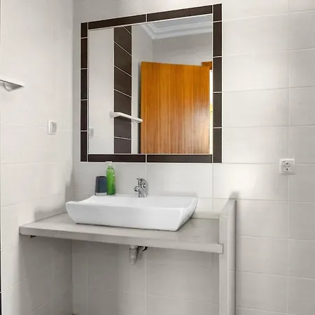 L40 & Pool- Vale Da Telha,